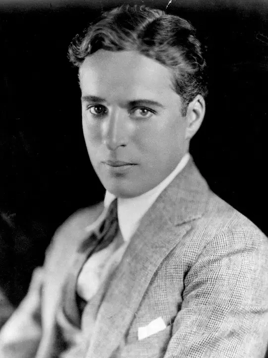 Charlie_Chaplin_portrait.png