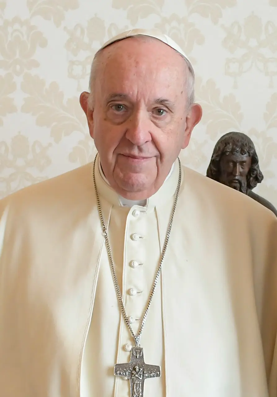 Portrait_of_Pope_Francis_(2021).webp
